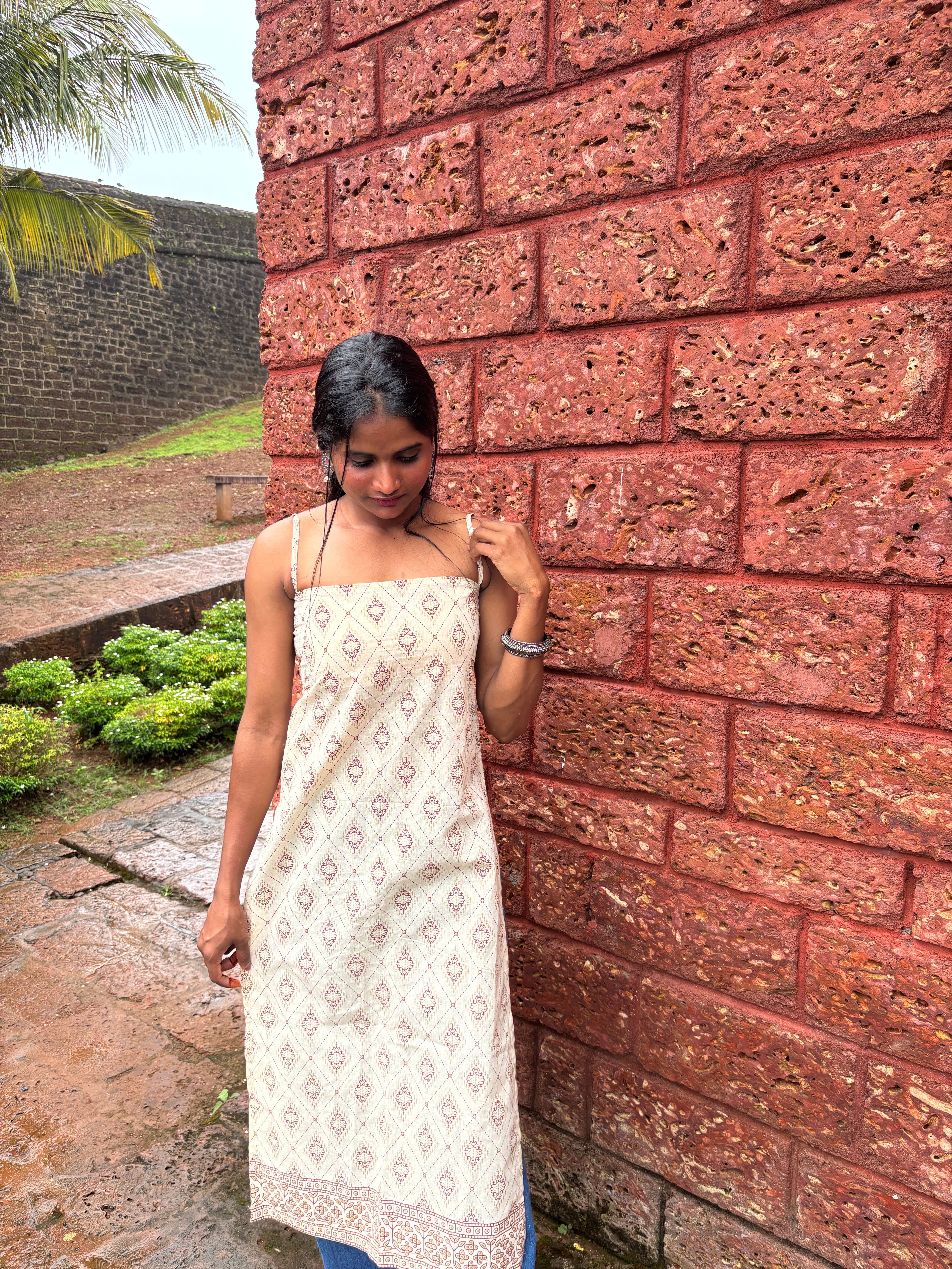 Ananya (अनन्या)–Luxe Crisscross Back Kurti
