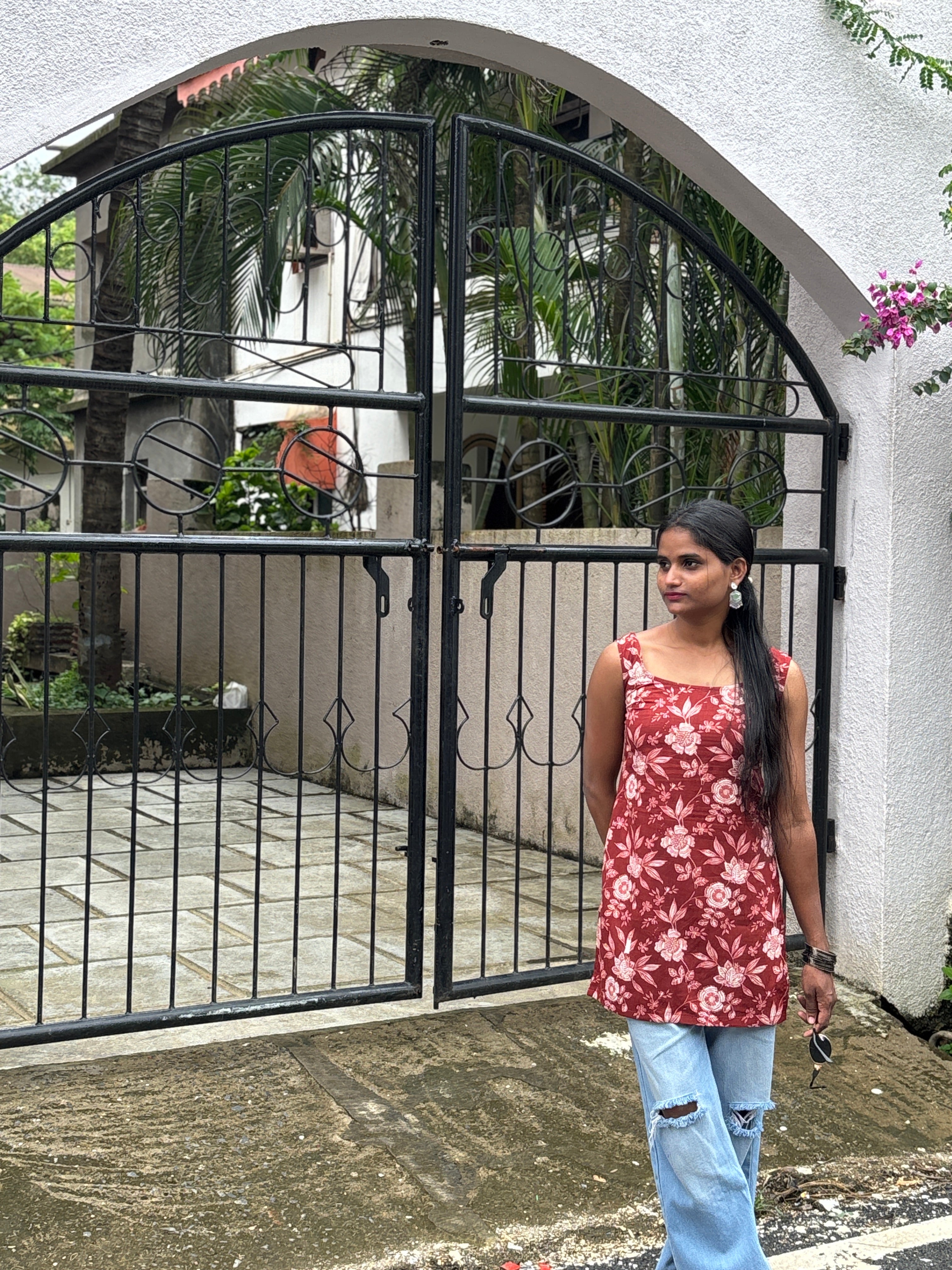 Gulbadan (गुलबदन)-U neck kurti